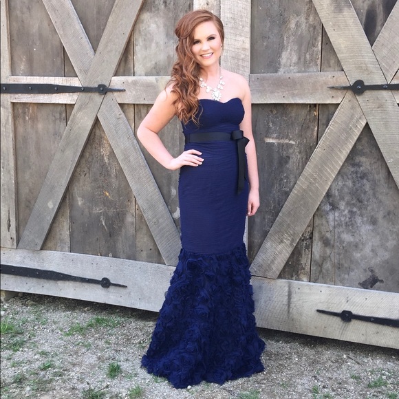 Dresses & Skirts - Prom/Formal Dress
